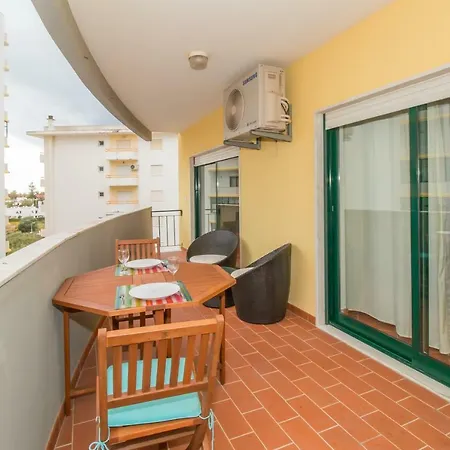 Апартаменты Apartamento Oceanmartinho